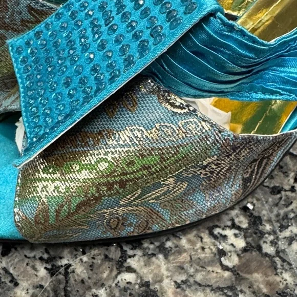 Vogue Turquoise and Gold Embellished Heels EUC 39 - Picture 6 of 16